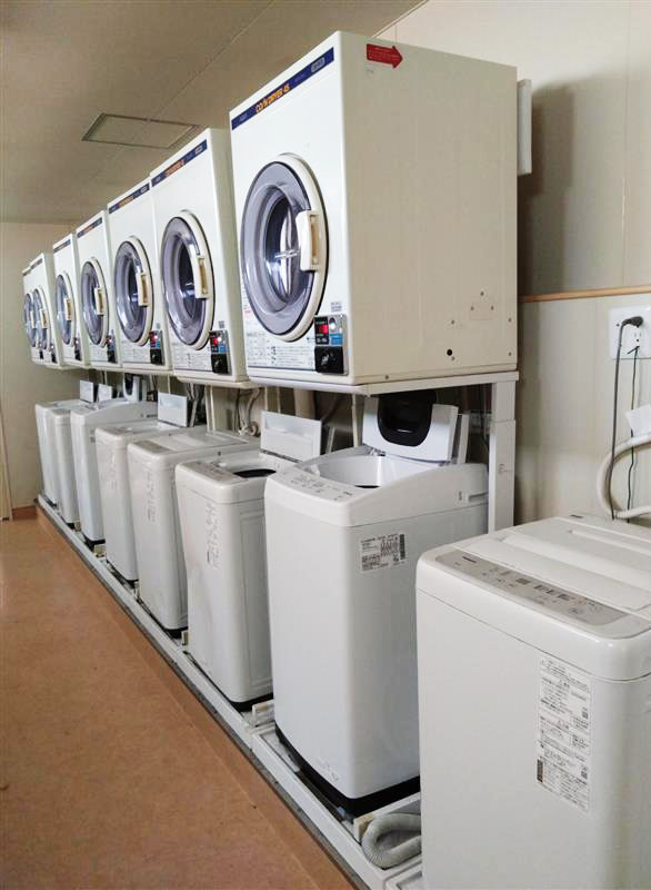 学生寮にコインランドリー