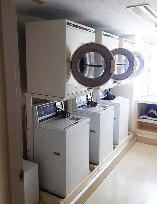社員寮にコインランドリー