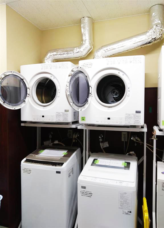ネットカフェにランドリーシステム